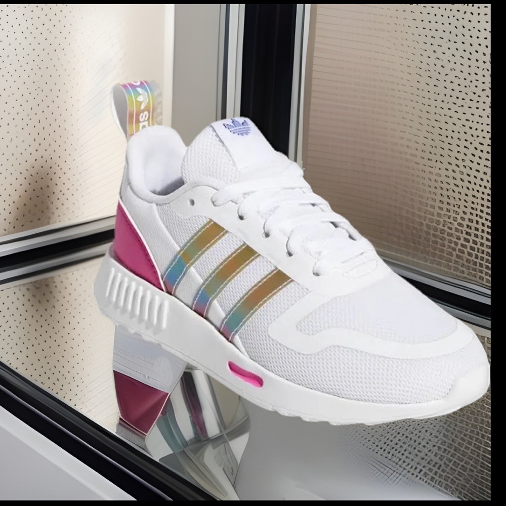 Adidas Girls' Originals Multix W/Laces 4 A Locked In Fit Slip Ons Casual Sneaker